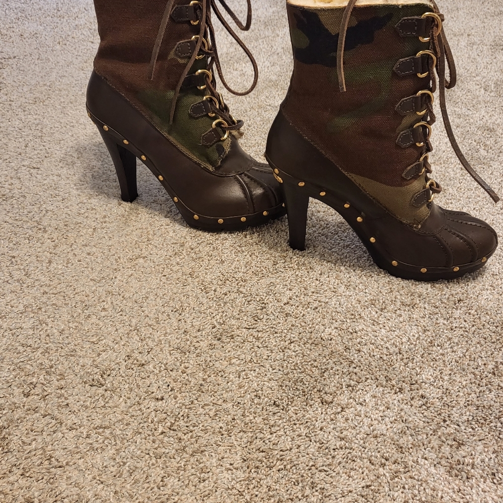 Michael kors camo boots - Picture 4 of 5
